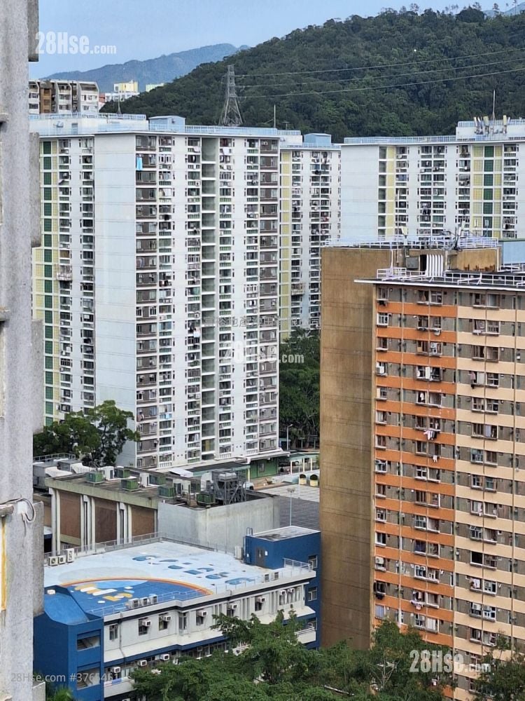 Golden Lion Garden Sell 2 Bedrooms , 1 Bathroom 285 ft²