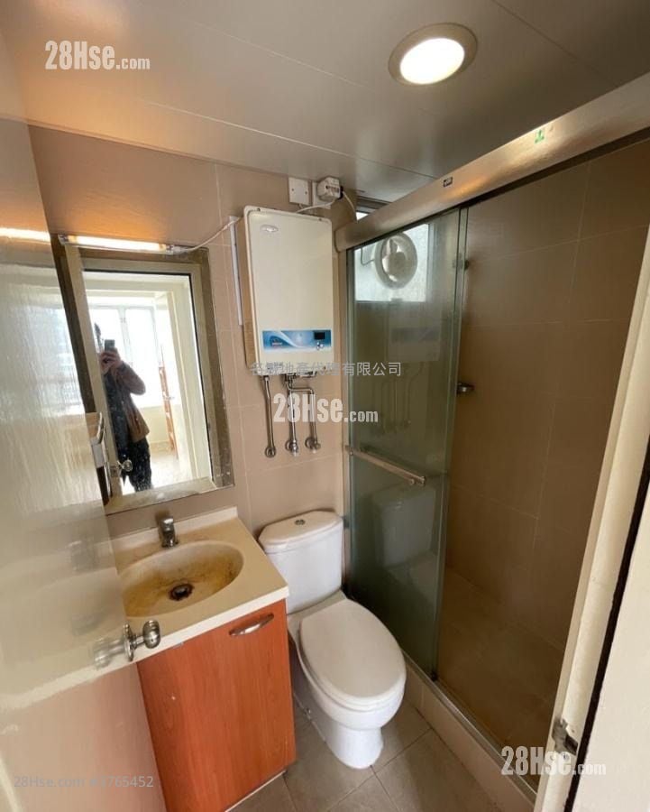 Grandeur Garden Sell 2 Bedrooms , 1 Bathroom 314 ft²