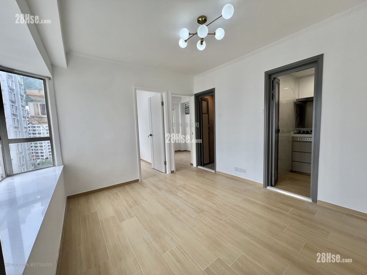 Hong King Garden Sell 2 Bedrooms , 1 Bathroom 370 ft²