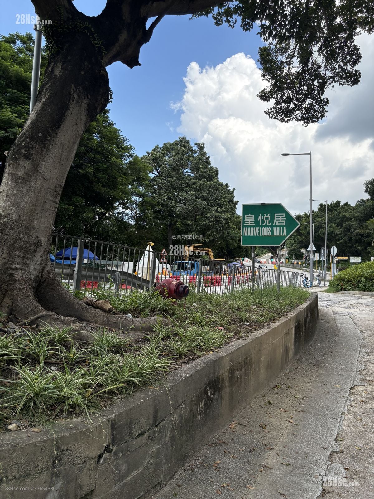 Marvelous Villa Rental 4 Bedrooms , 2 Bathrooms 1,400 ft²