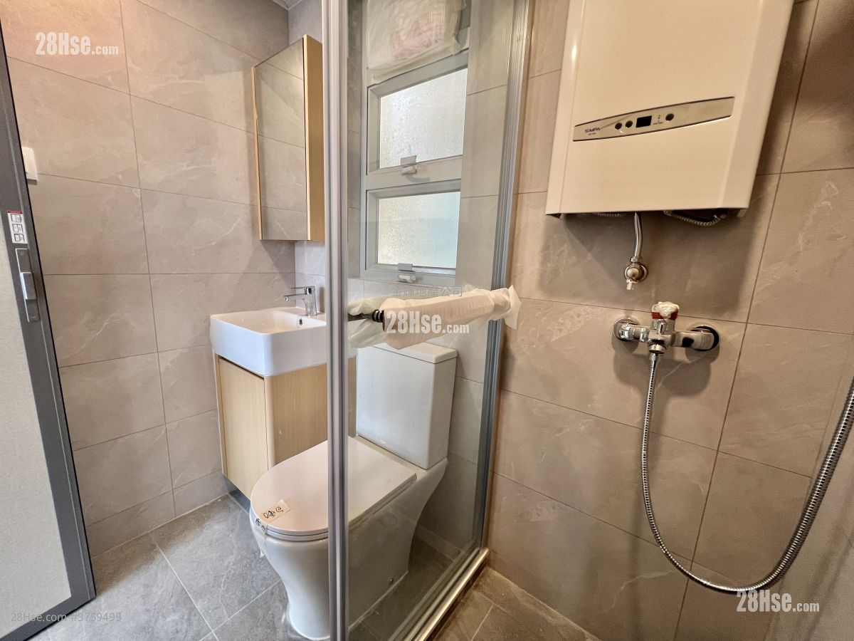 Hong King Garden Sell 2 Bedrooms , 1 Bathroom 370 ft²