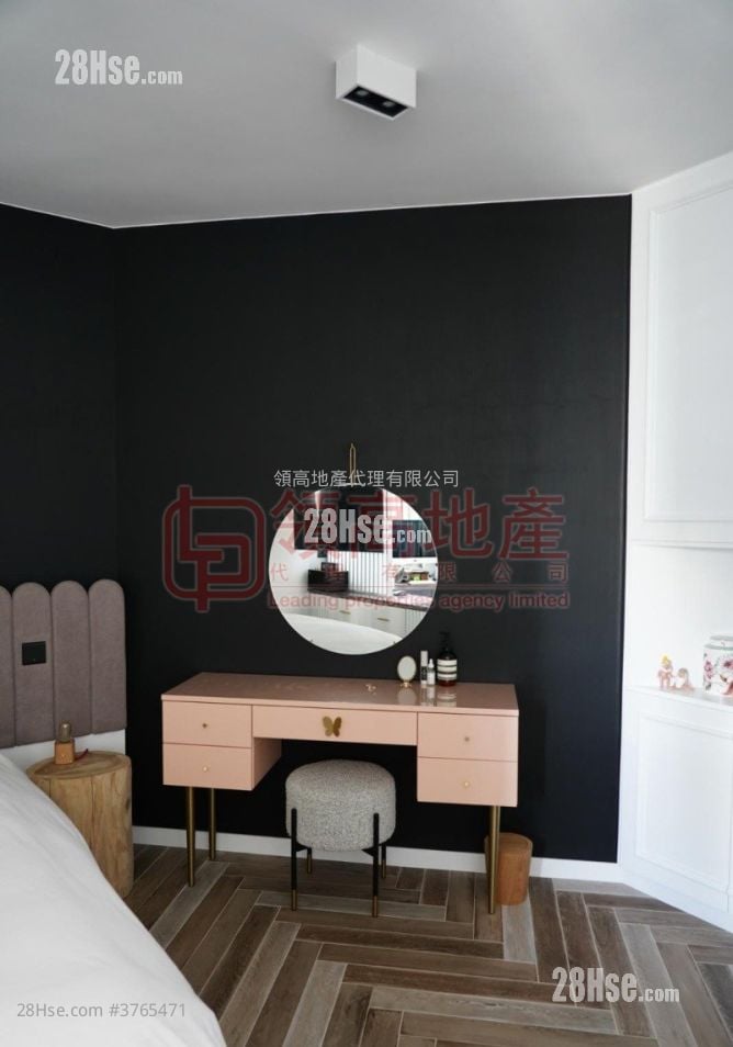 Sorrento Sell 3 Bedrooms , 2 Bathrooms 808 ft²