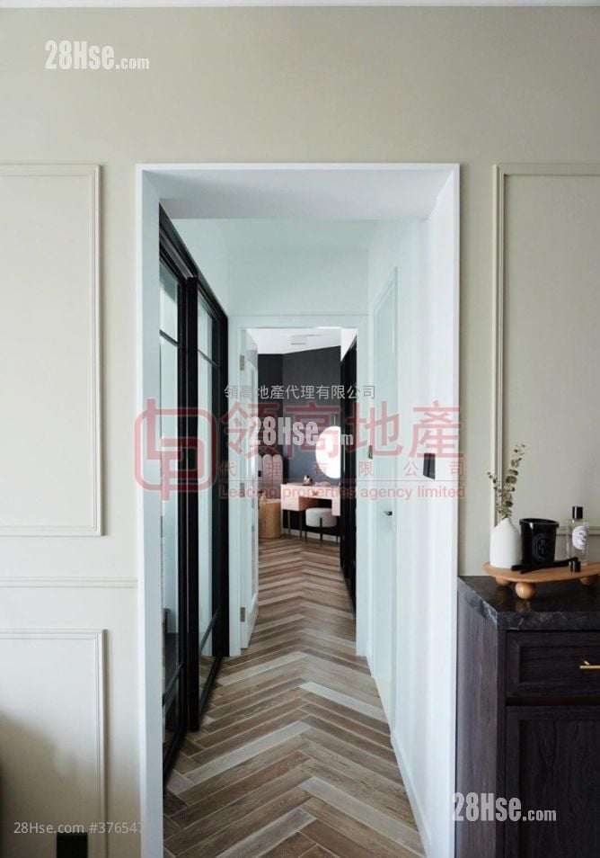 Sorrento Sell 3 Bedrooms , 2 Bathrooms 808 ft²