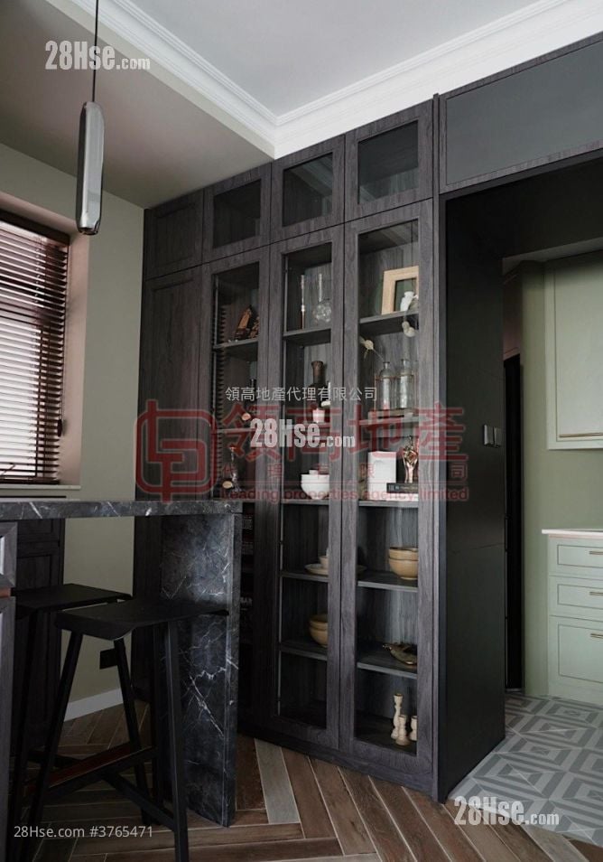 Sorrento Sell 3 Bedrooms , 2 Bathrooms 808 ft²