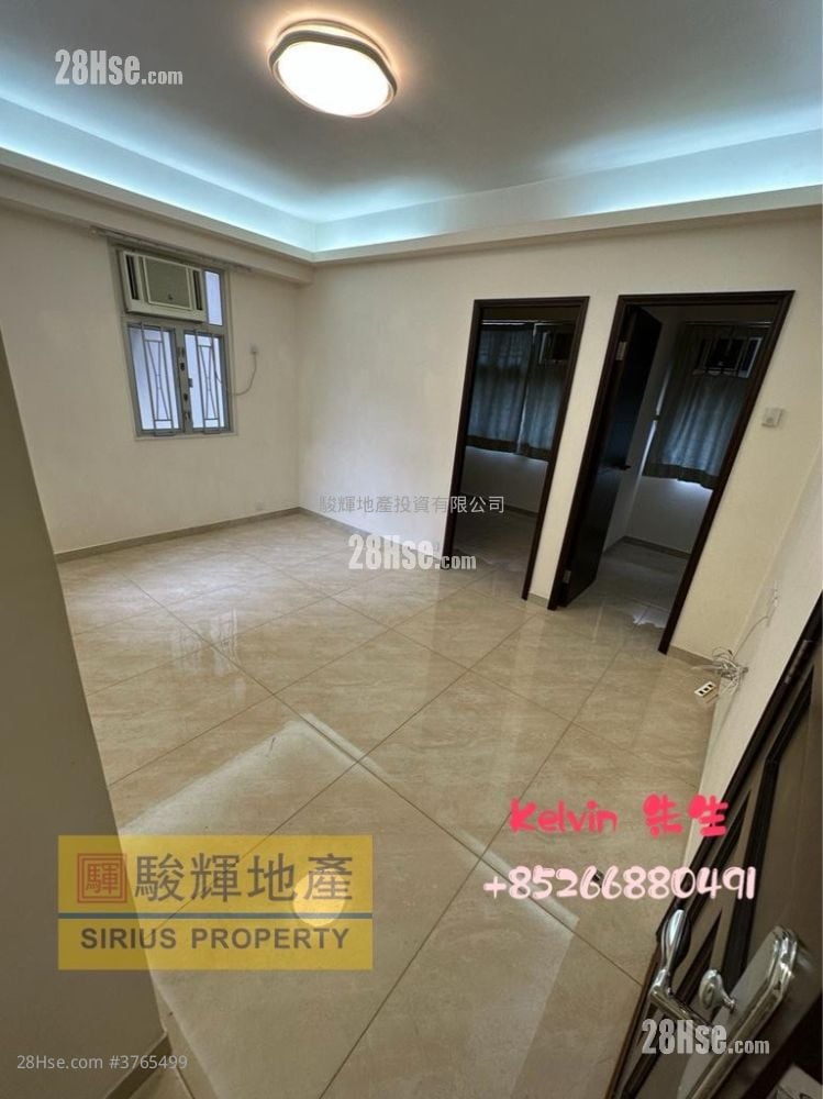 Hang Moon Building Sell 2 Bedrooms , 1 Bathroom 409 ft²