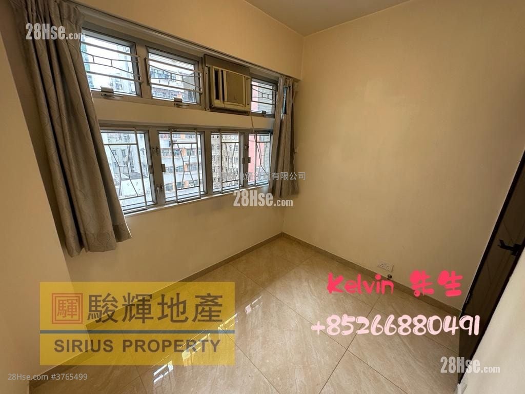 Hang Moon Building Sell 2 Bedrooms , 1 Bathroom 409 ft²