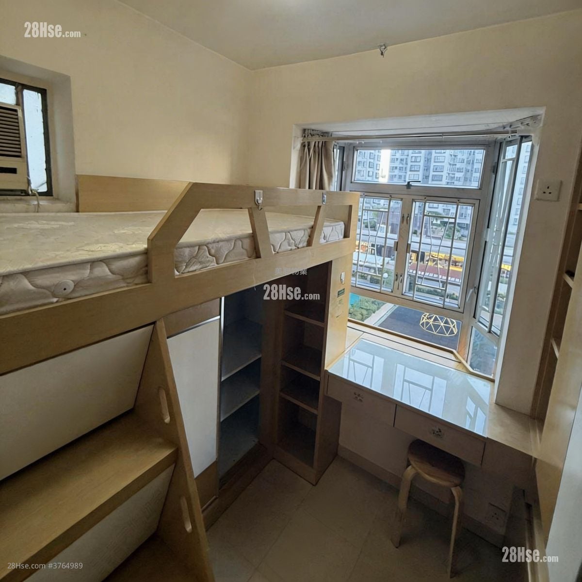 Shatin Centre Sell 2 Bedrooms 347 ft²