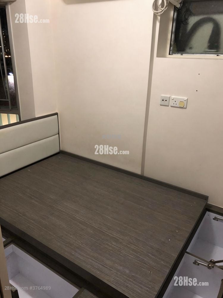 Shatin Centre Sell 2 Bedrooms 347 ft²