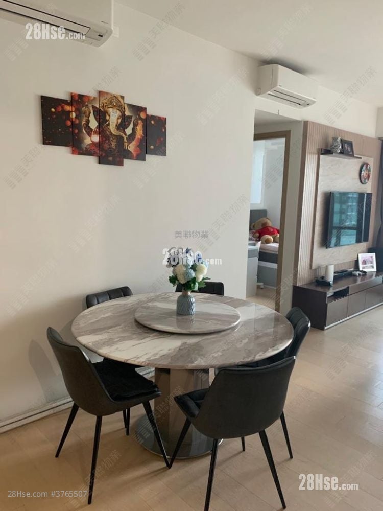 Lp6 Sell 3 Bedrooms , 2 Bathrooms 906 ft²