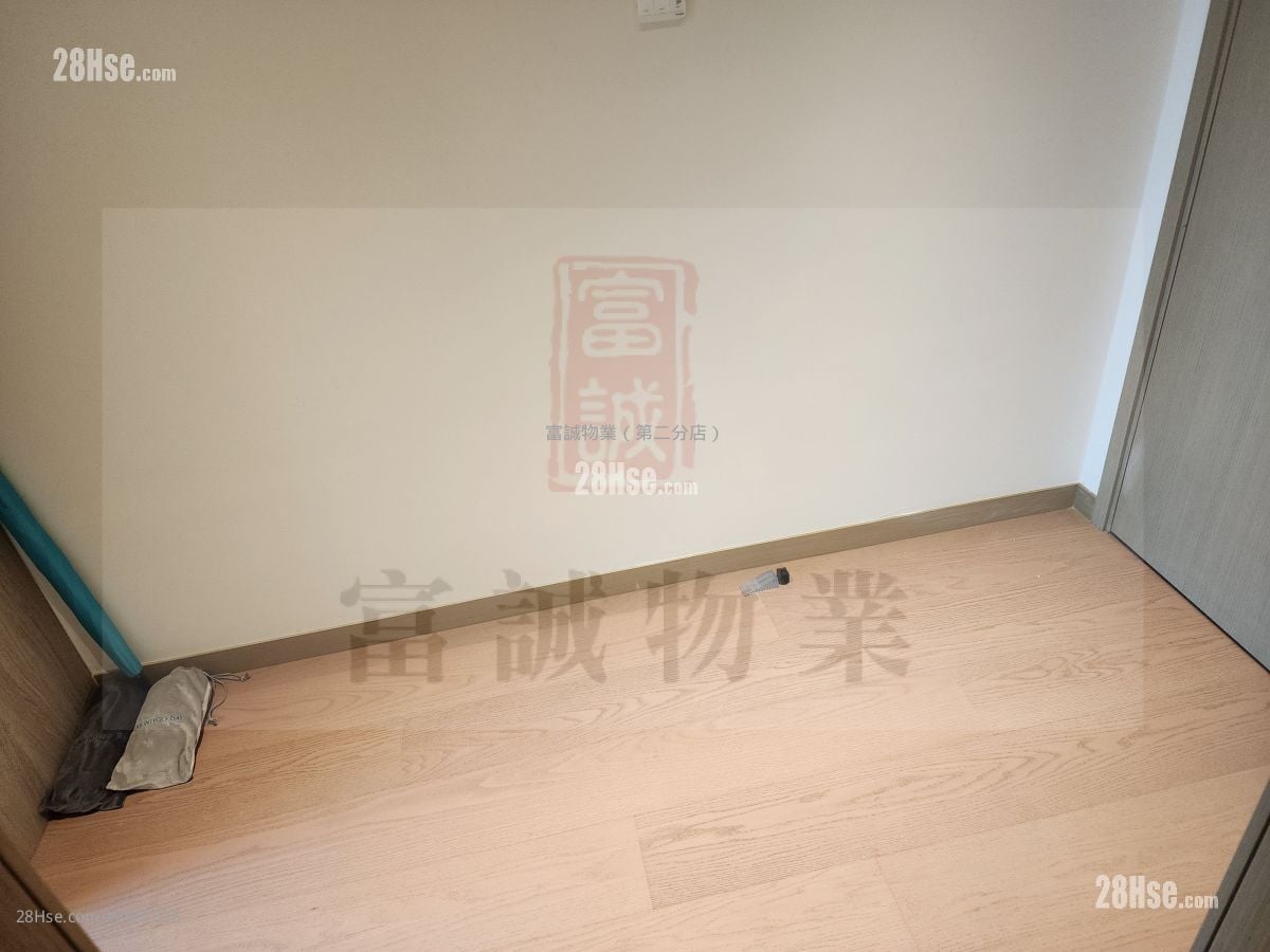 蔚蓝东岸 租盘 开放式间隔 , 1 浴室 237 平方尺