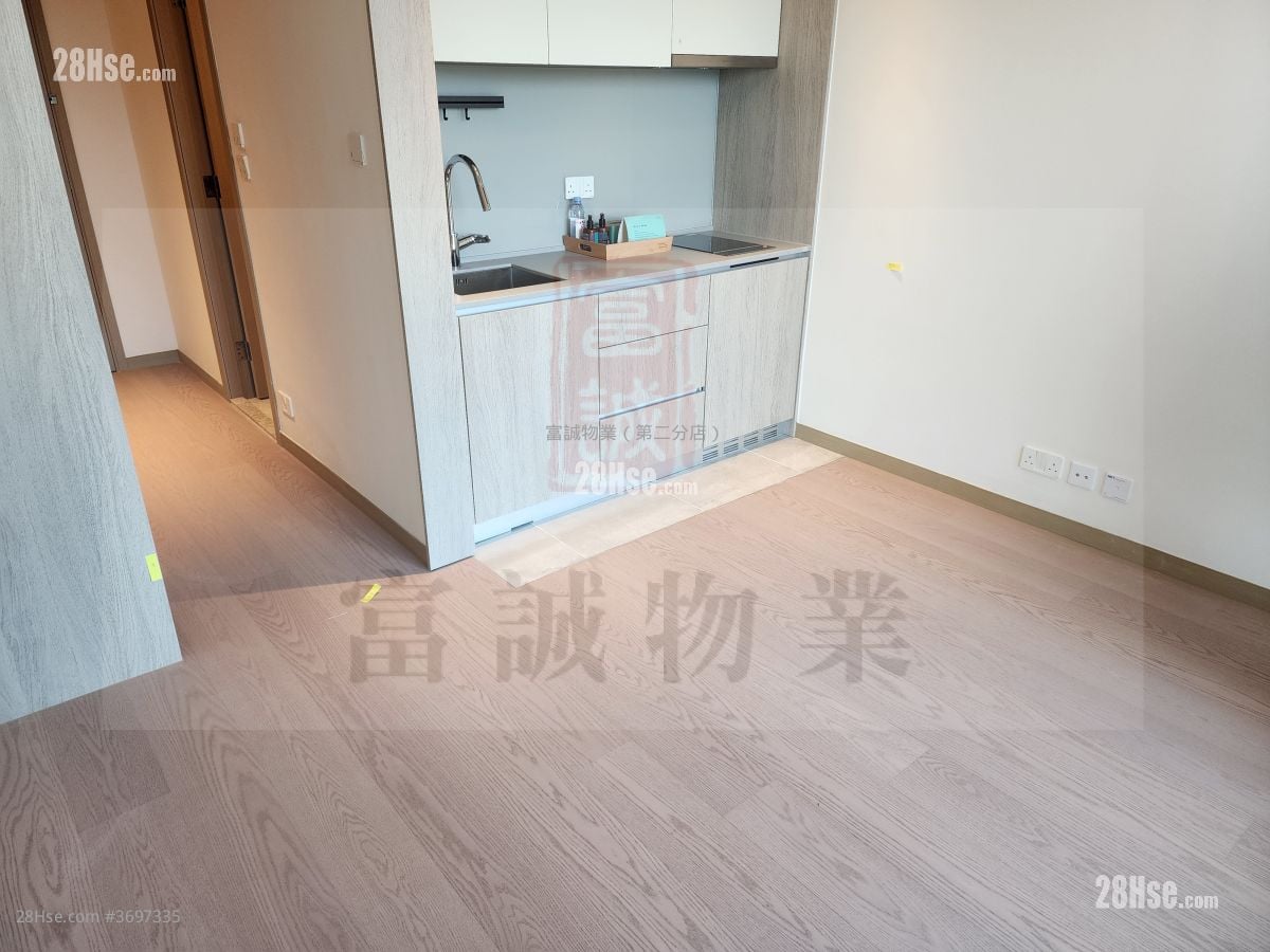 蔚蓝东岸 租盘 开放式间隔 , 1 浴室 237 平方尺