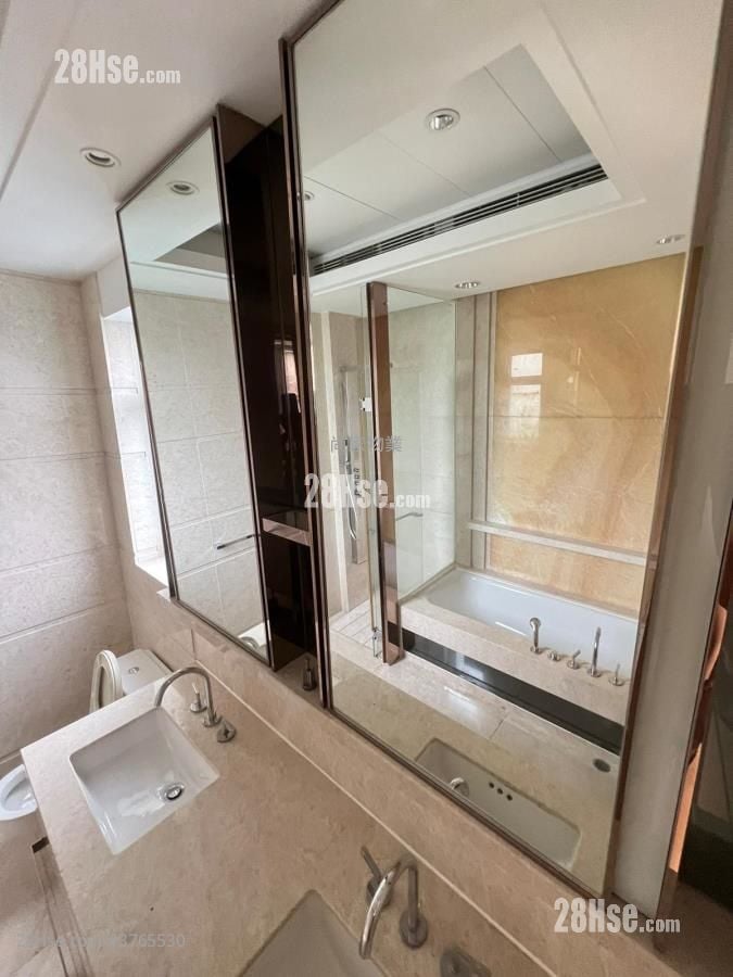 The Woodsville Sell 2,174 ft²