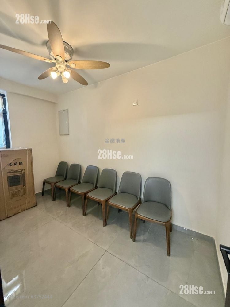 蒙地卡羅別墅 租盤 5+ 房 , 3 浴室 2,044 平方呎