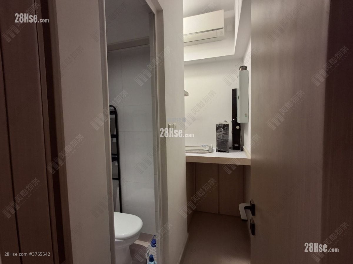 MALIBU 售盘 4 房 , 3 浴室 1,087 平方尺