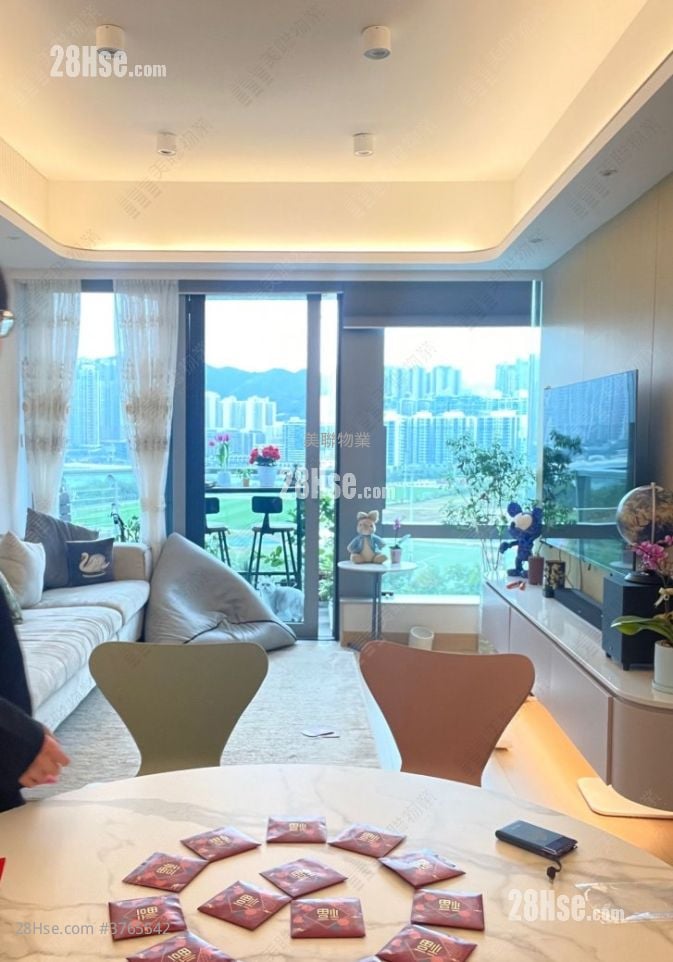 MALIBU 售盘 4 房 , 3 浴室 1,087 平方尺