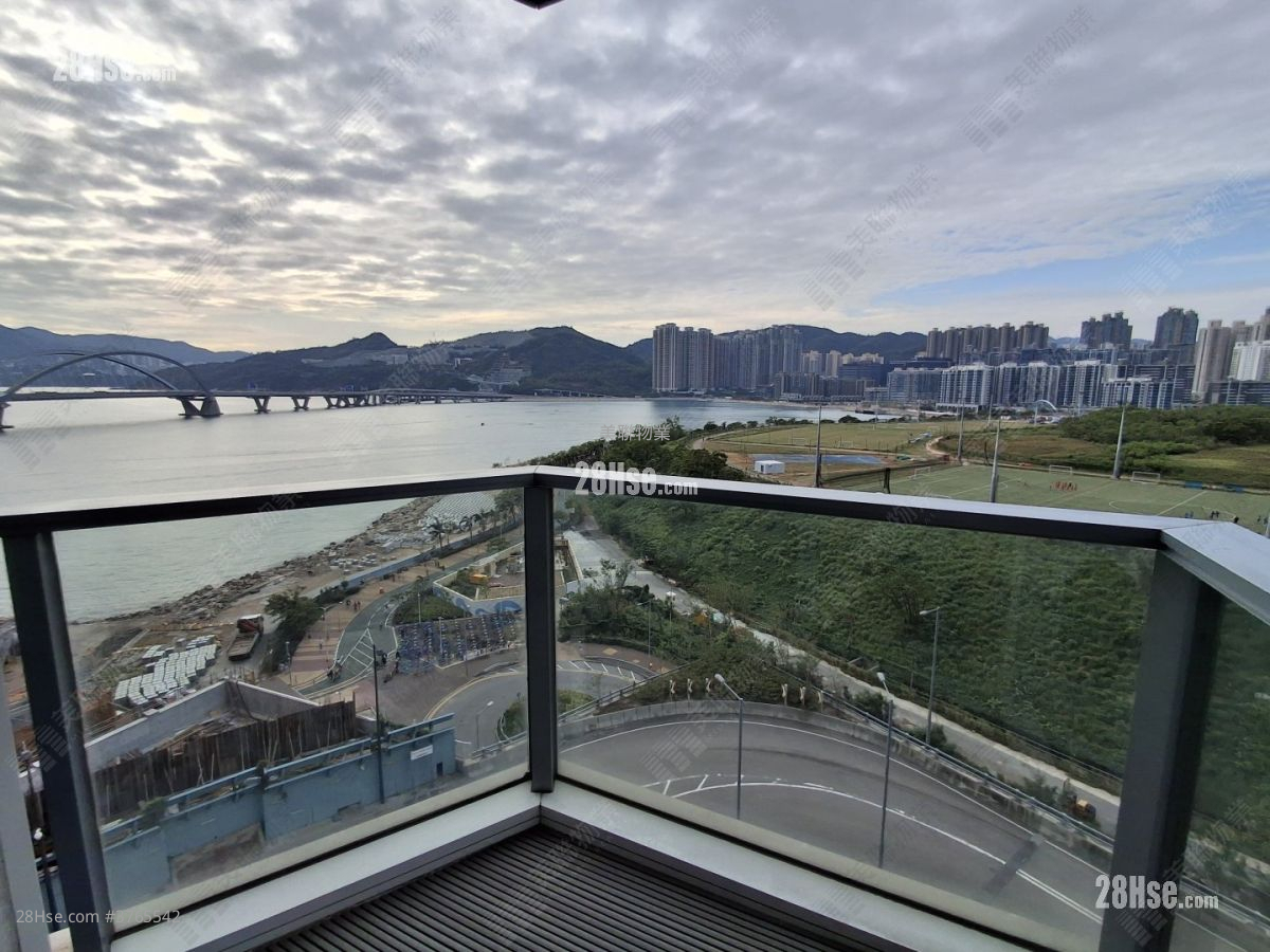 MALIBU 售盘 4 房 , 3 浴室 1,087 平方尺