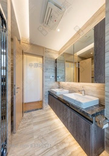 晋名峰 售盘 4 房 1,607 平方尺