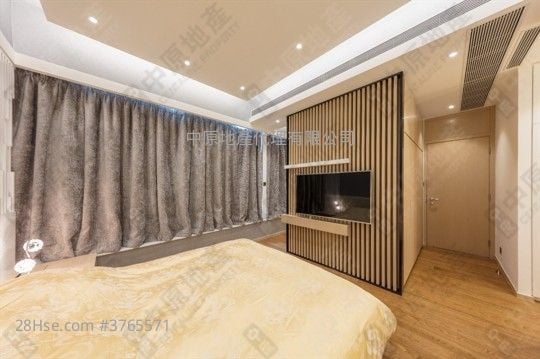 晋名峰 售盘 4 房 1,607 平方尺