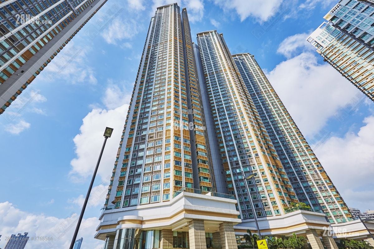 Sorrento Sell 3 Bedrooms 757 ft²