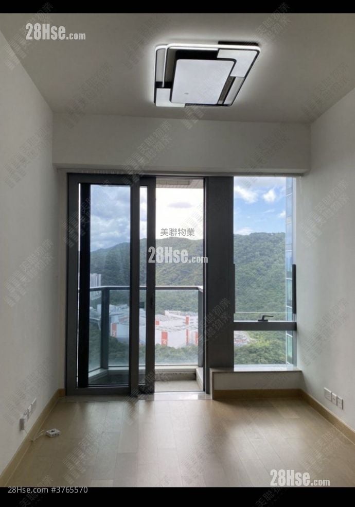 Malibu Sell 2 Bedrooms 553 ft²