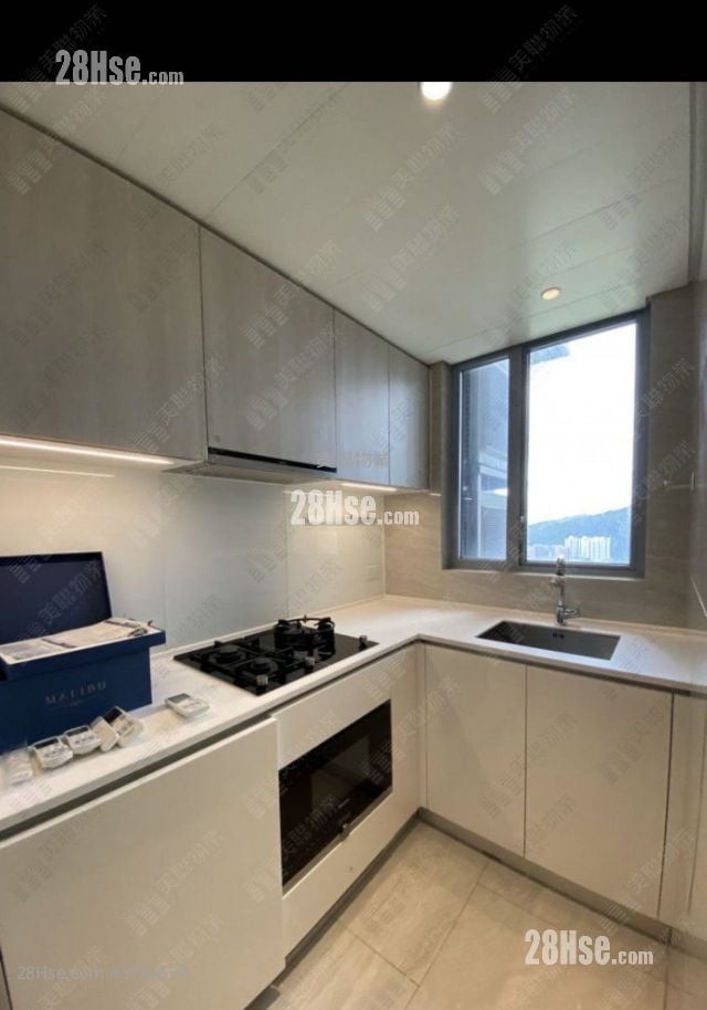 Malibu Sell 2 Bedrooms 553 ft²