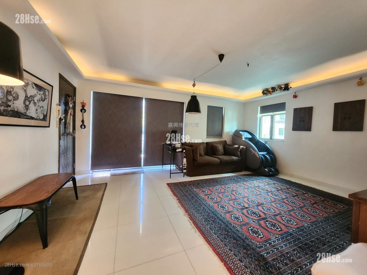 村屋 售盘 3 房 , 3 浴室