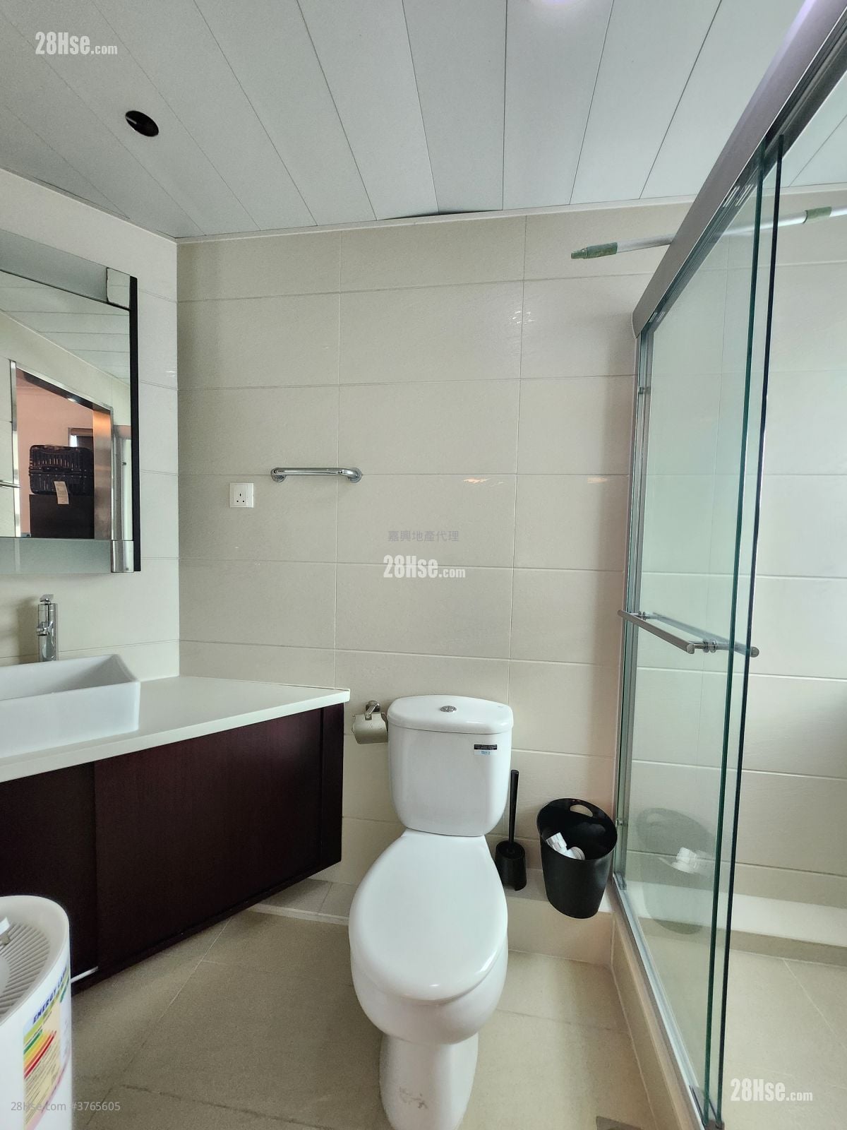 村屋 售盘 3 房 , 3 浴室