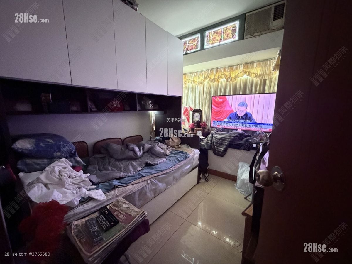 Oceania Heights Sell 3 Bedrooms 586 ft²