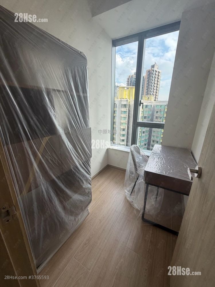 朗天峰 售盘 2 房 , 1 浴室 377 平方尺