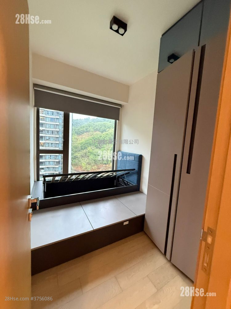 玖瓏山 租盤 3 房 , 3 浴室 990 平方呎