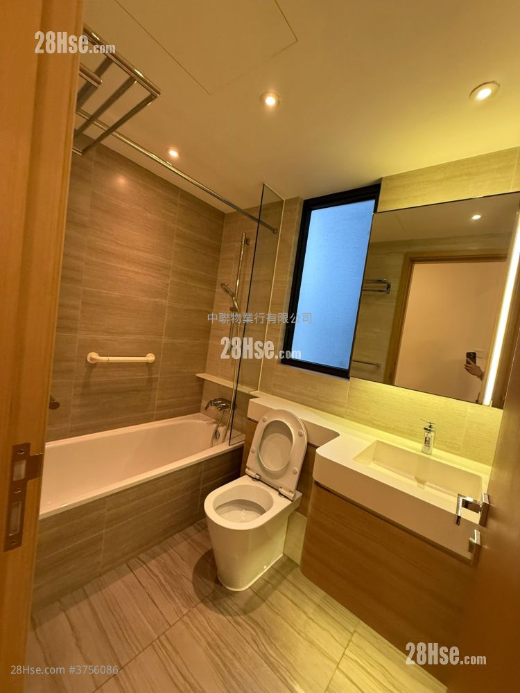 玖瓏山 租盤 3 房 , 3 浴室 990 平方呎