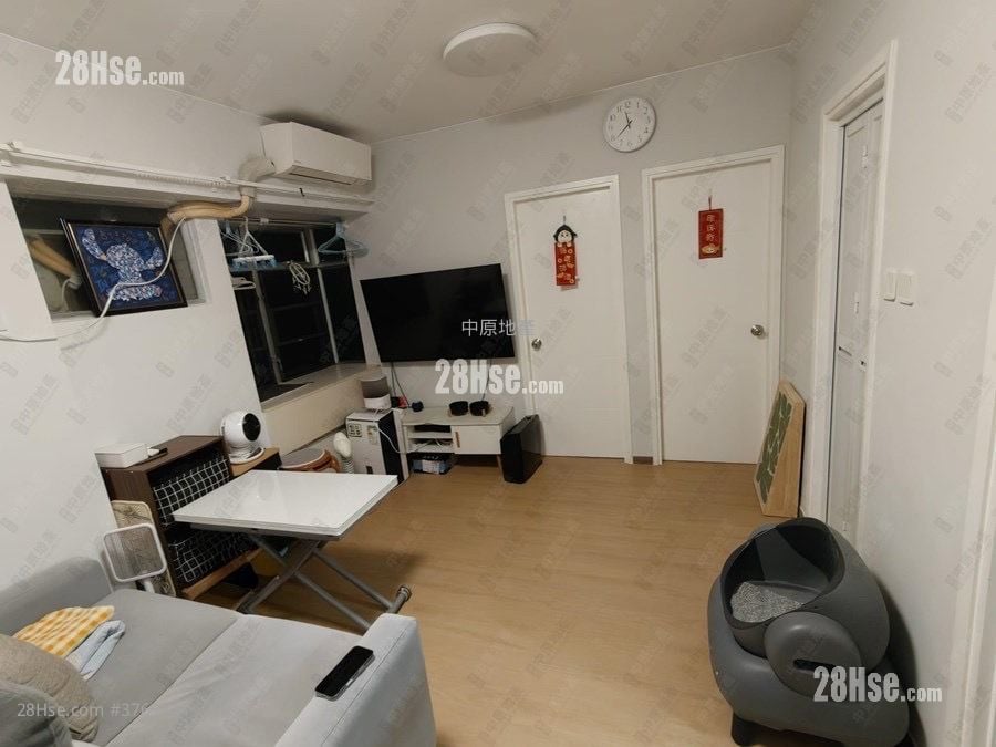 Well On Garden Sell 2 Bedrooms , 1 Bathroom 354 ft²