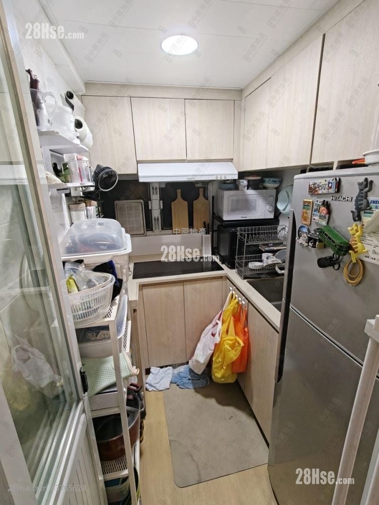 Well On Garden Sell 2 Bedrooms , 1 Bathroom 354 ft²