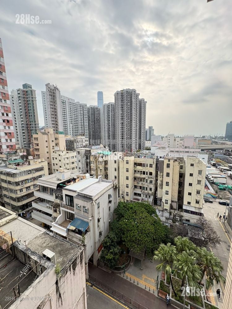 Yau On Court Sell 2 Bedrooms , 1 Bathroom 318 ft²