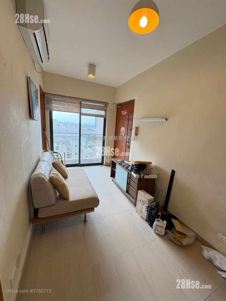 Yau On Court Sell 2 Bedrooms , 1 Bathroom 318 ft²