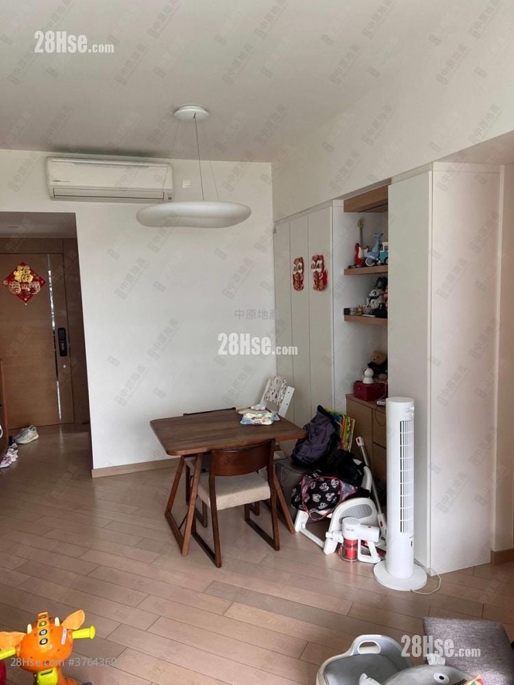 峻峦 售盘 3 房 736 平方尺