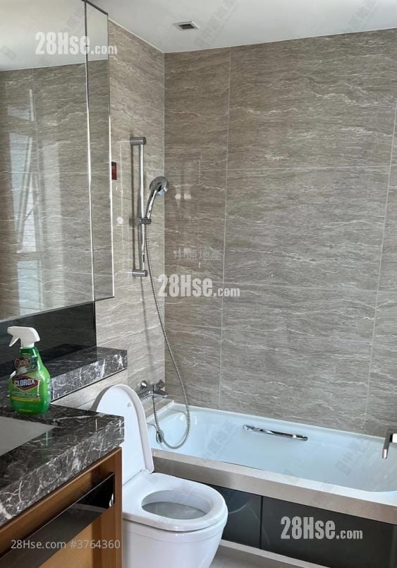 峻峦 售盘 3 房 736 平方尺