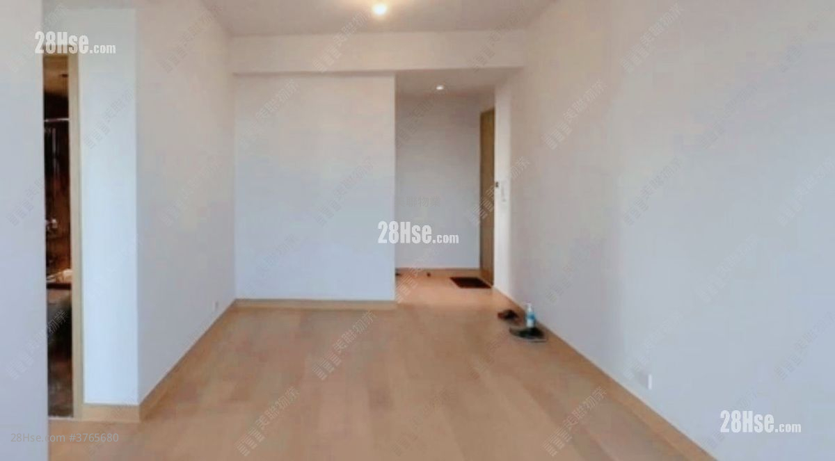 MALIBU 售盘 3 房 , 1 浴室 656 平方尺