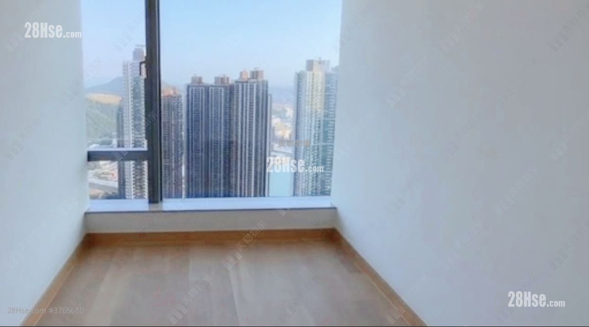 MALIBU 售盘 3 房 , 1 浴室 656 平方尺