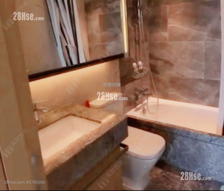 MALIBU 售盘 3 房 , 1 浴室 656 平方尺