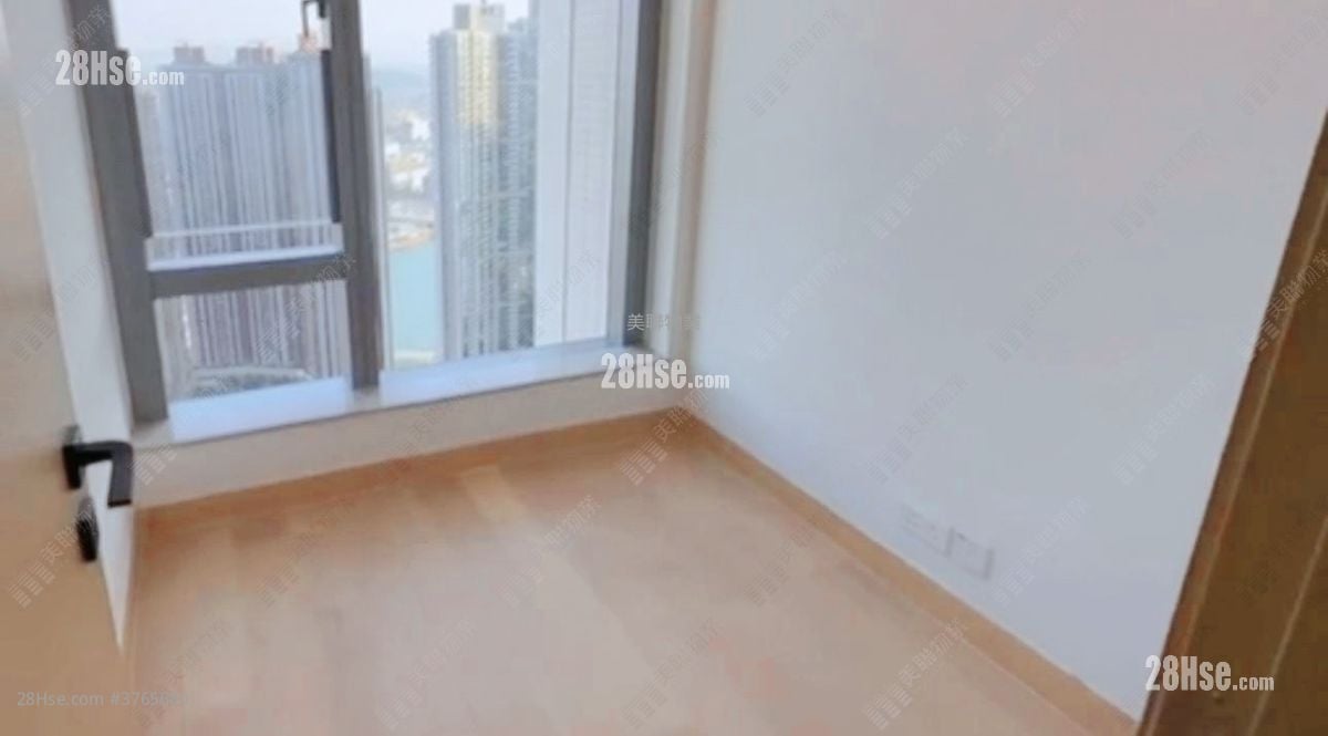 MALIBU 售盘 3 房 , 1 浴室 656 平方尺