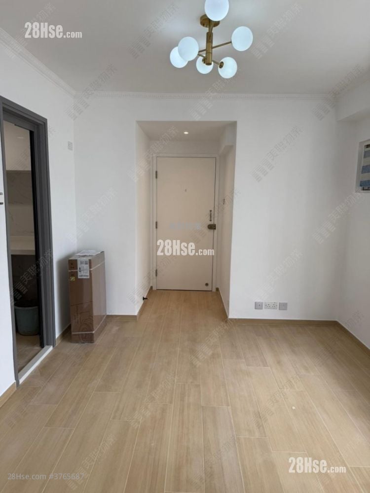 Hong King Garden Sell 2 Bedrooms 336 ft²