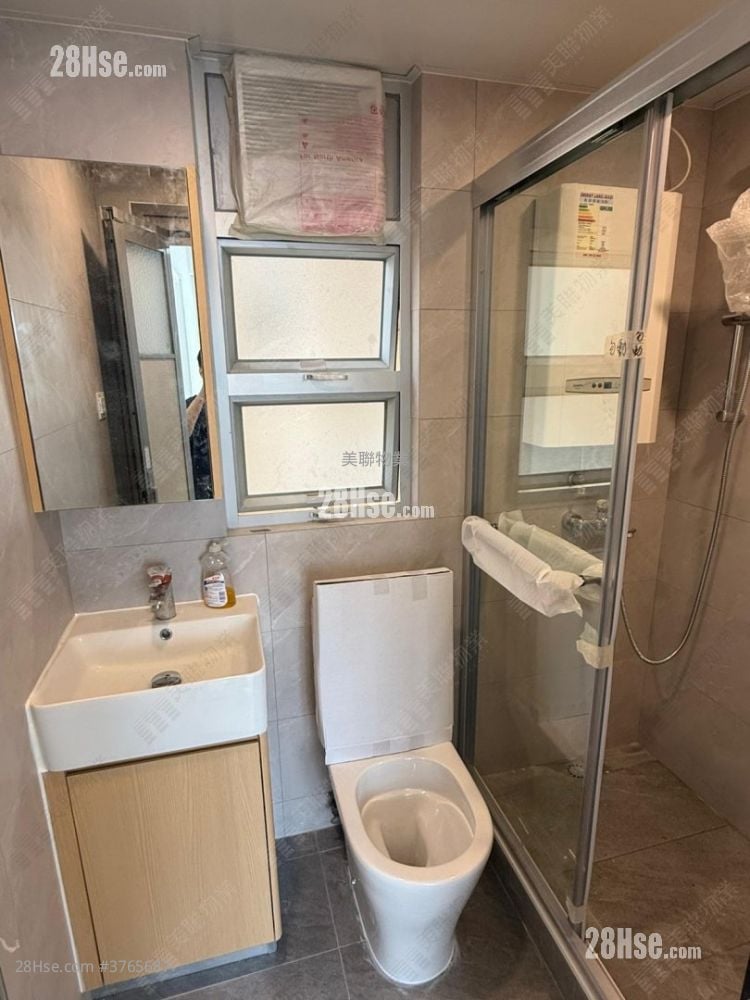 Hong King Garden Sell 2 Bedrooms 336 ft²