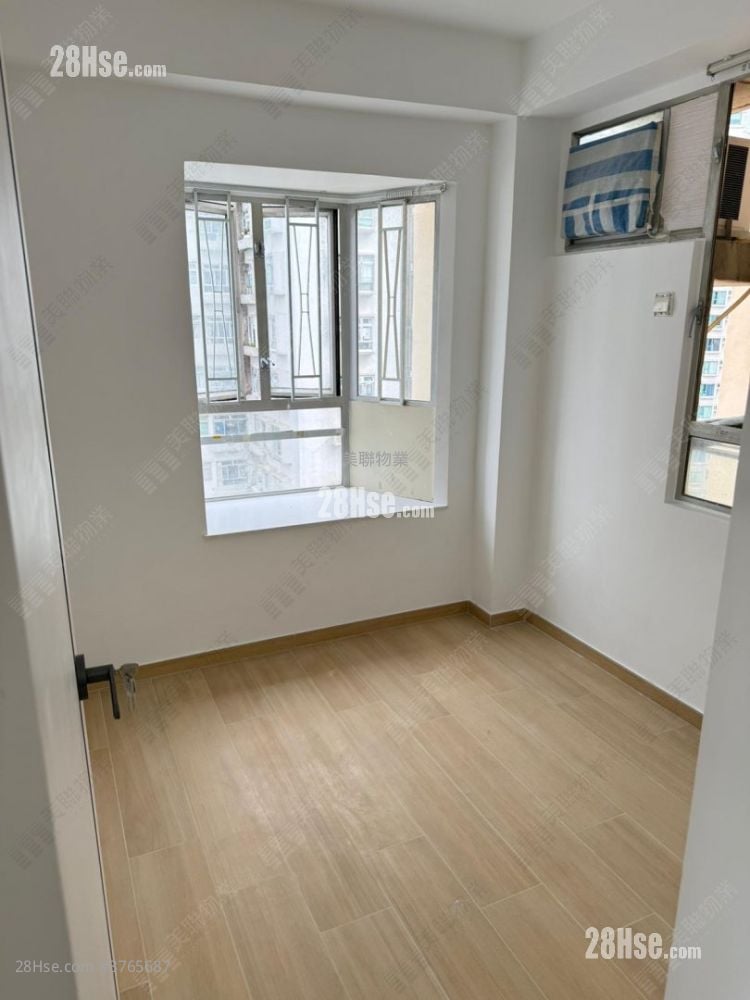 Hong King Garden Sell 2 Bedrooms 336 ft²