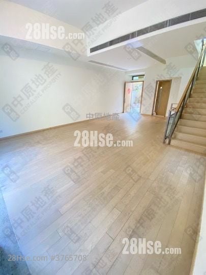 Domus Sell 3 Bedrooms , 3 Bathrooms 2,213 ft²