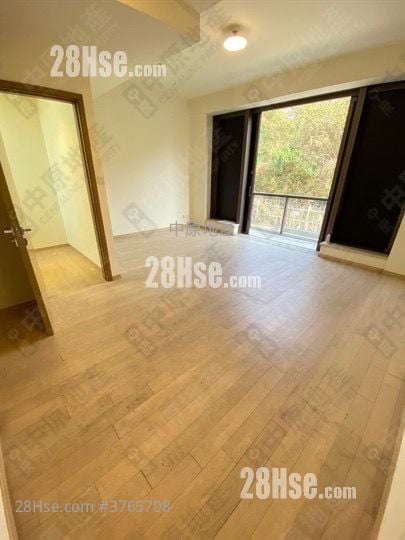 Domus Sell 3 Bedrooms , 3 Bathrooms 2,213 ft²