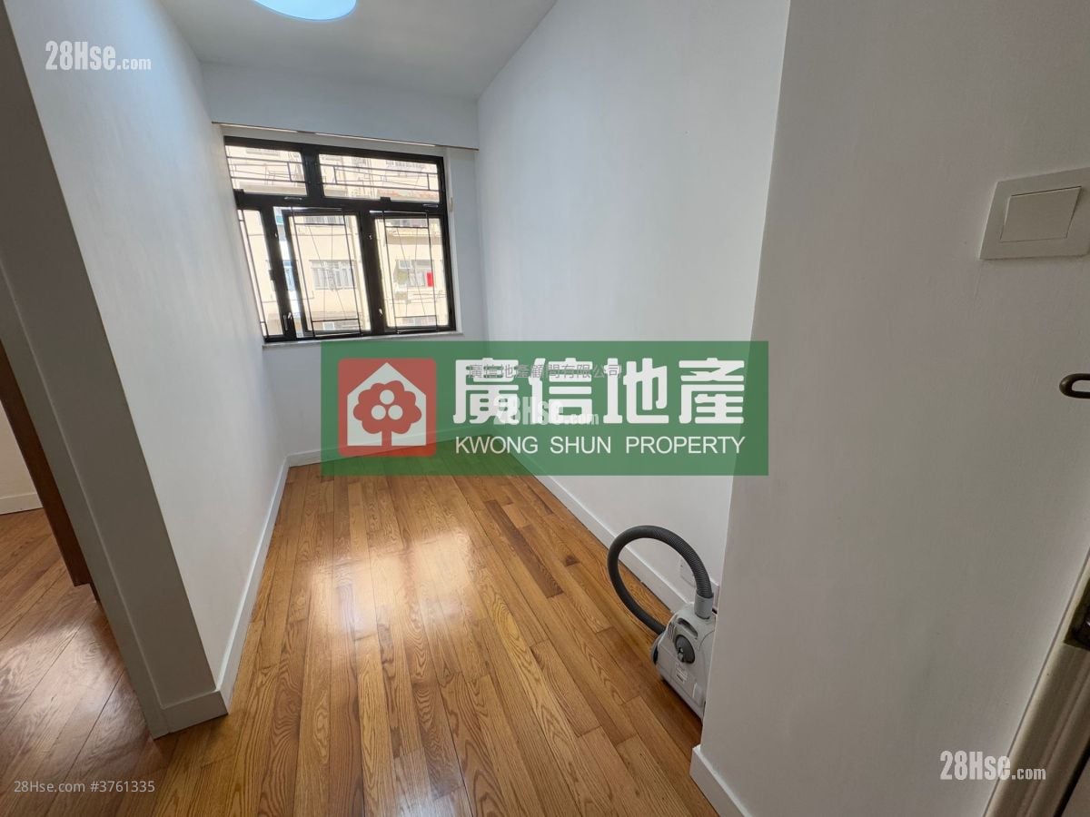 Wai Ching Court Sell 1 Bedroom , 1 Bathroom 270 ft²