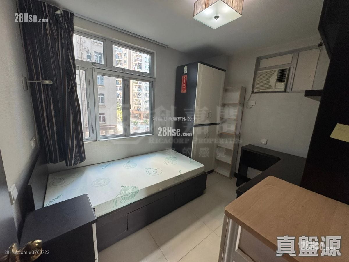 美孚新邨 售盘 4 房 , 2 浴室 1,327 平方尺