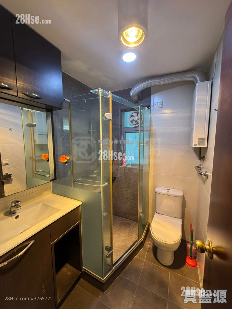 美孚新邨 售盘 4 房 , 2 浴室 1,327 平方尺