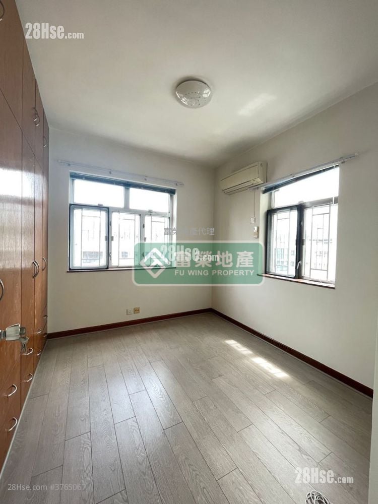 华美阁 售盘 3 房 , 2 浴室 733 平方尺